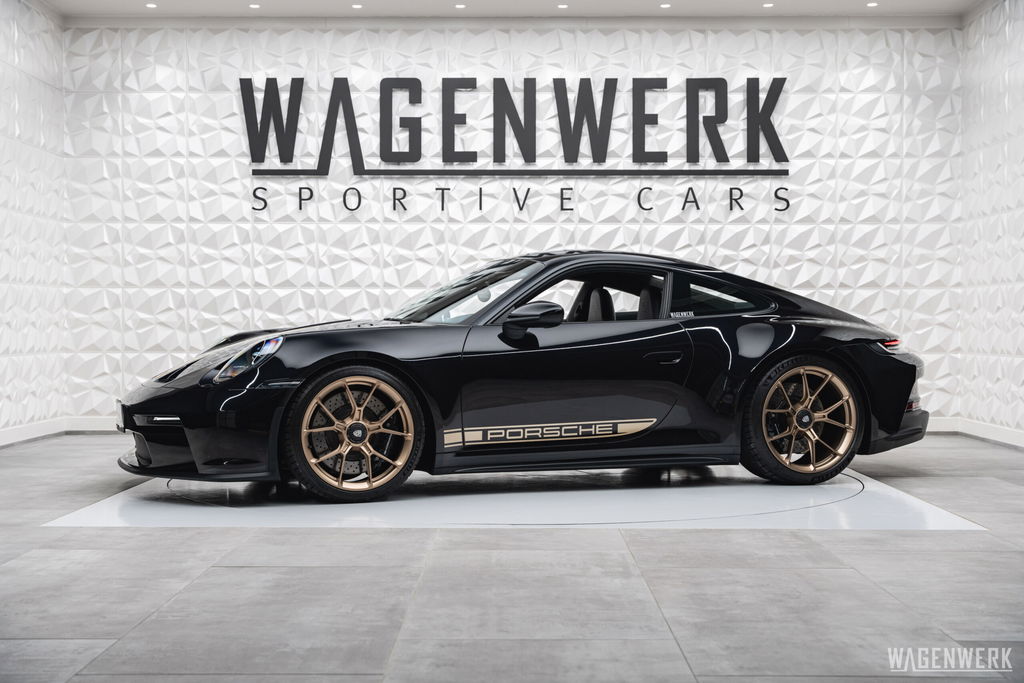 Porsche 992 GT3 Touring