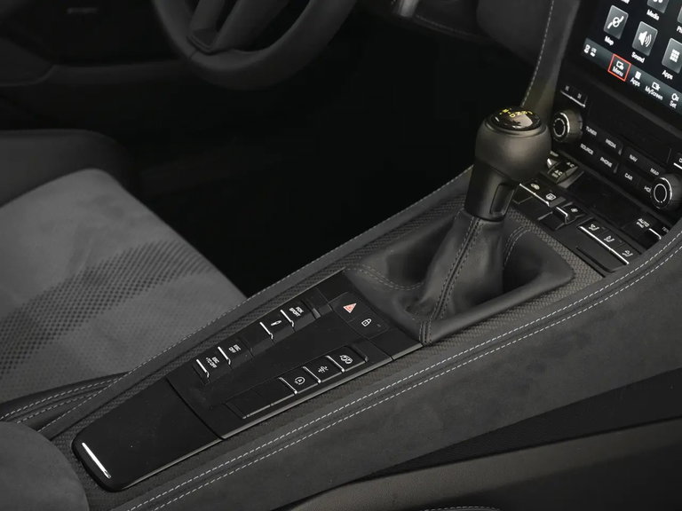 Porsche 718 Spyder RS