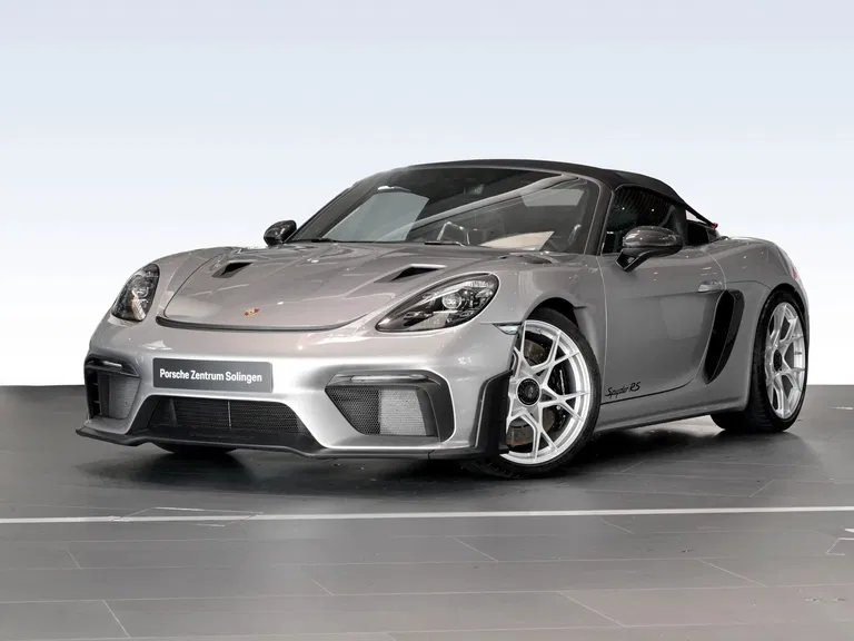 Porsche 718 Spyder RS