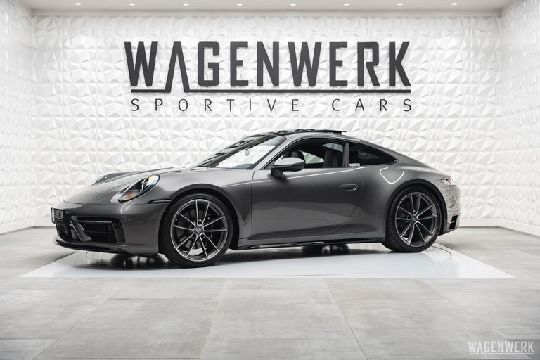 Porsche 992 Carrera 4S