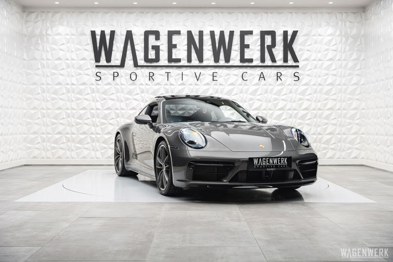 Porsche 992 Carrera 4S