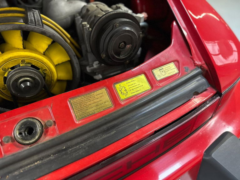 Porsche 911 Carrera 3.2