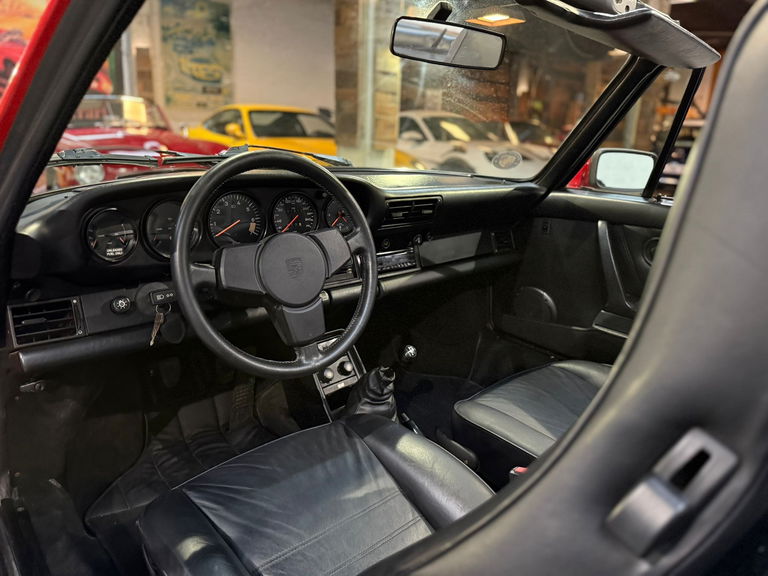 Porsche 911 Carrera 3.2