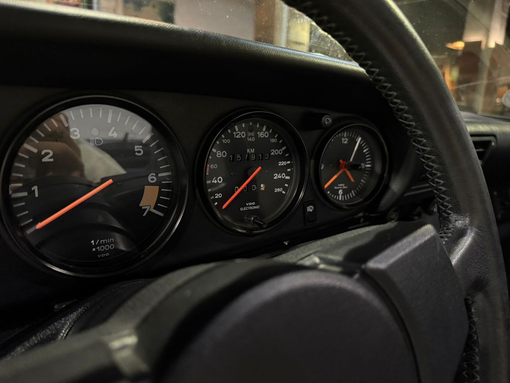 Porsche 911 Carrera 3.2