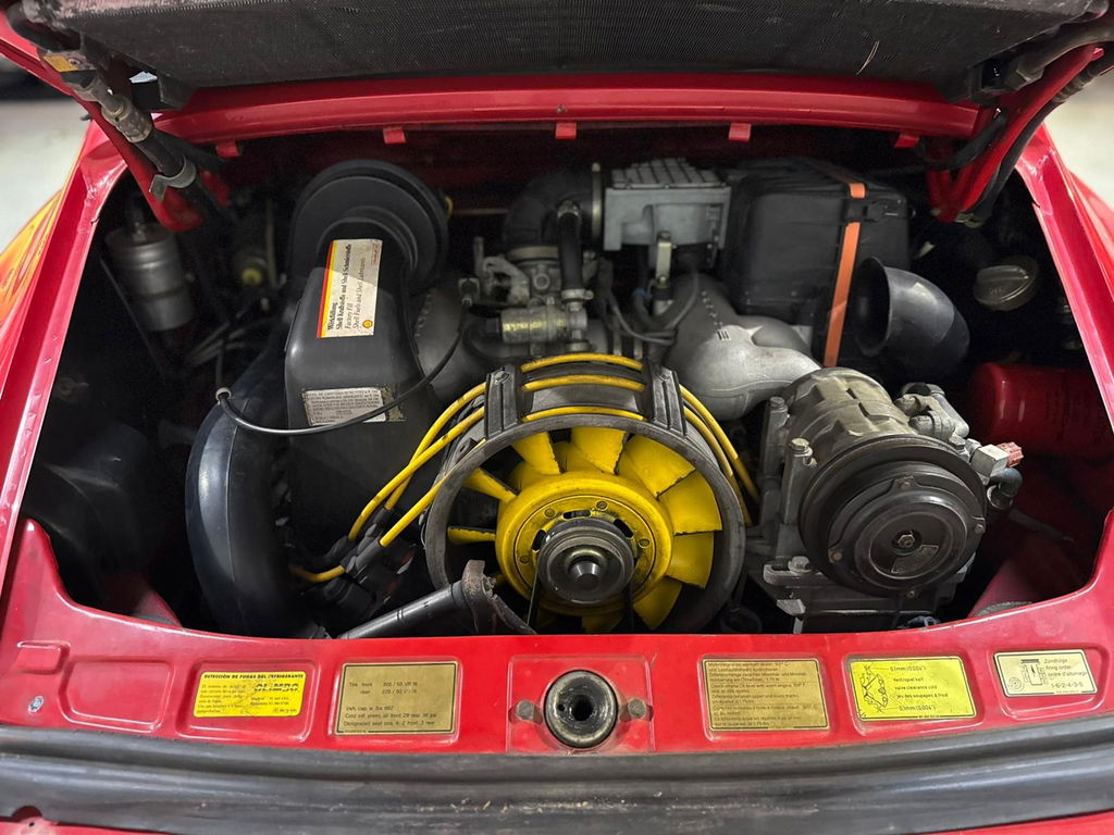 Porsche 911 Carrera 3.2