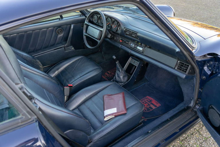 Porsche 911 Carrera 3.2