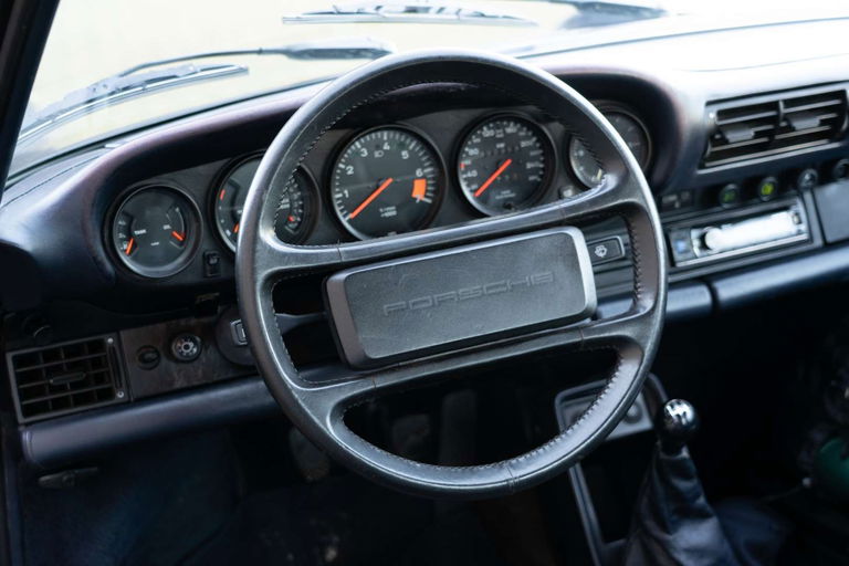 Porsche 911 Carrera 3.2