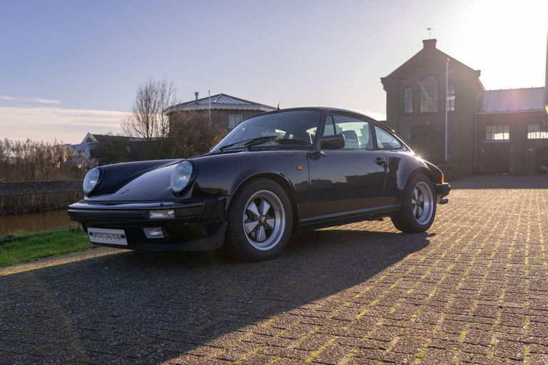 Porsche 911 Carrera 3.2