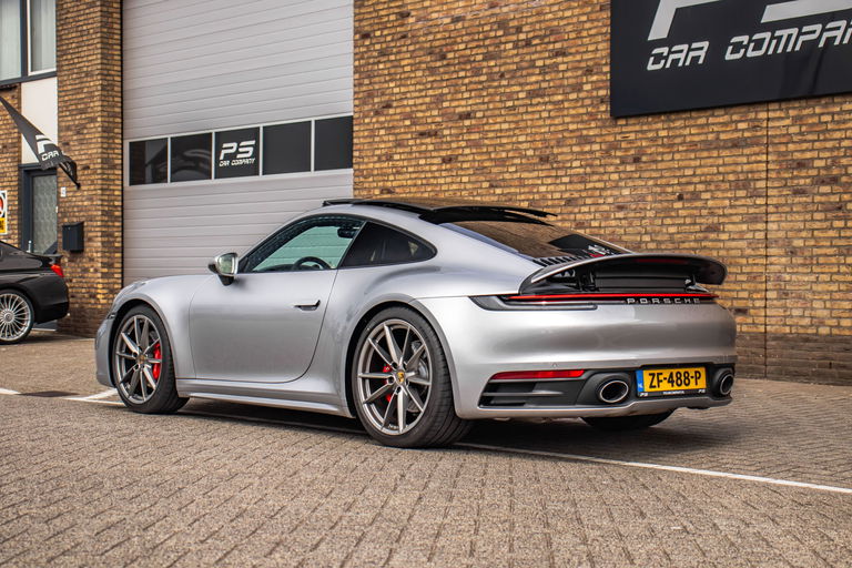 Porsche 992 Carrera 4S