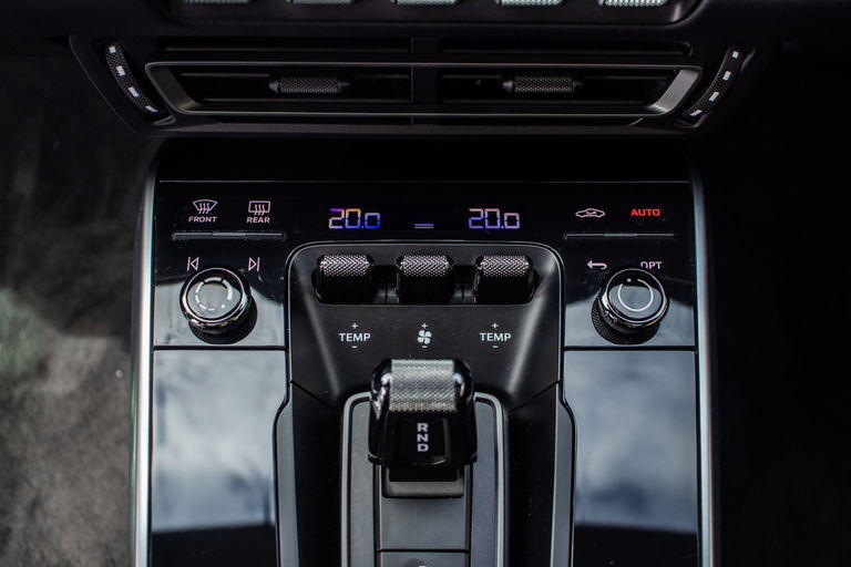 Porsche 992 Carrera 4S