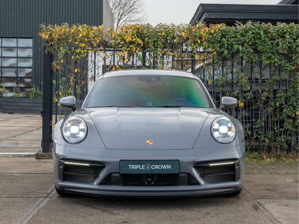 Porsche 992 Carrera GTS