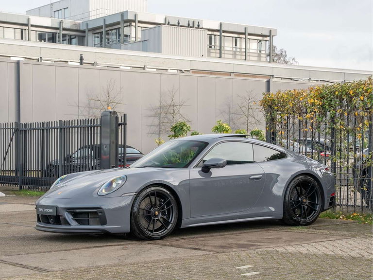 Porsche 992 Carrera GTS