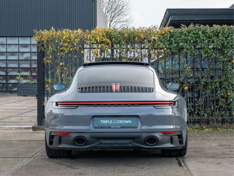 Porsche 992 Carrera GTS