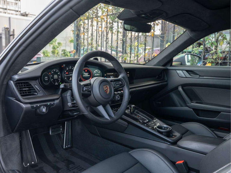 Porsche 992 Carrera GTS