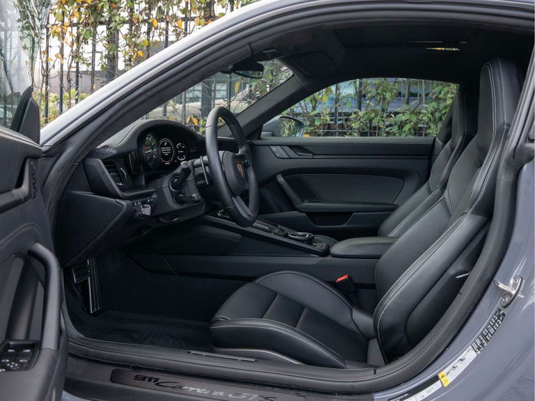 Porsche 992 Carrera GTS