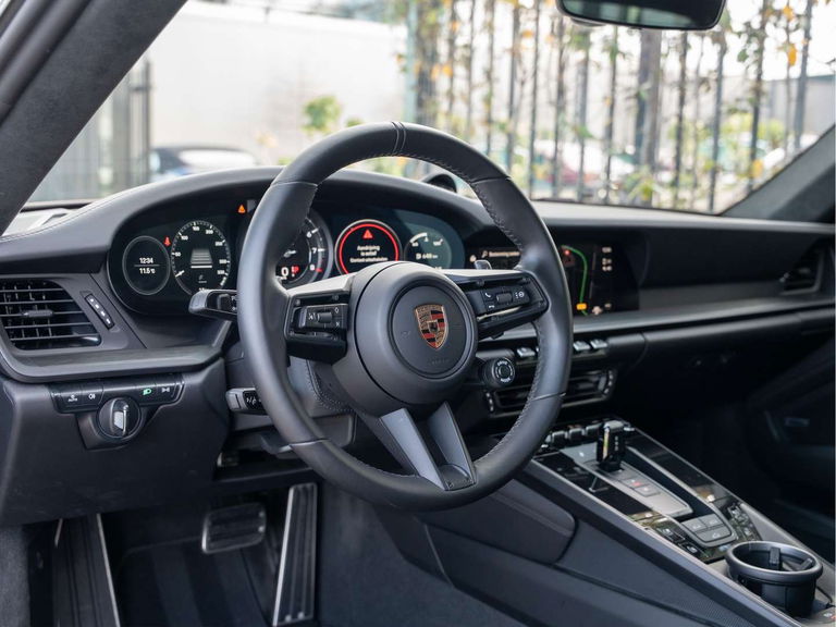 Porsche 992 Carrera GTS