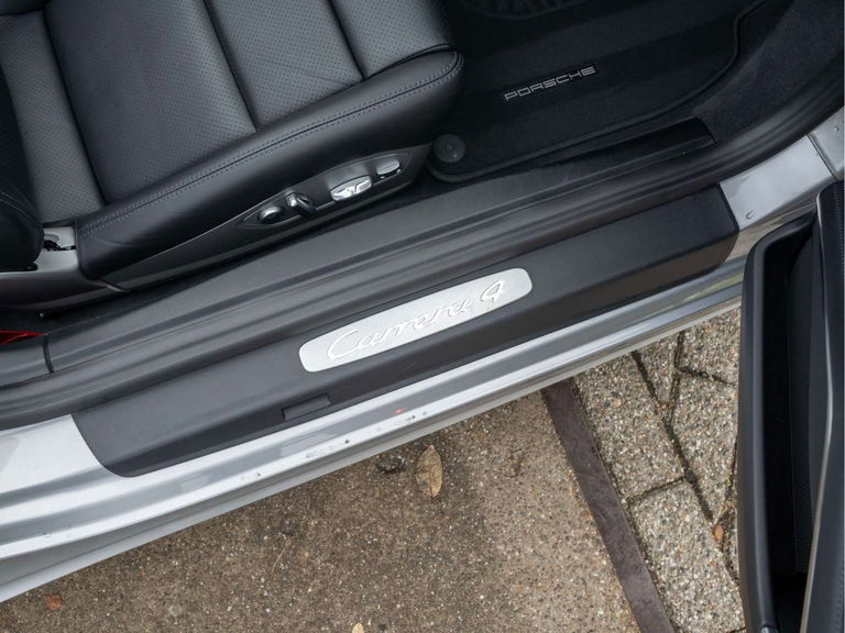 Porsche 991 Carrera 4