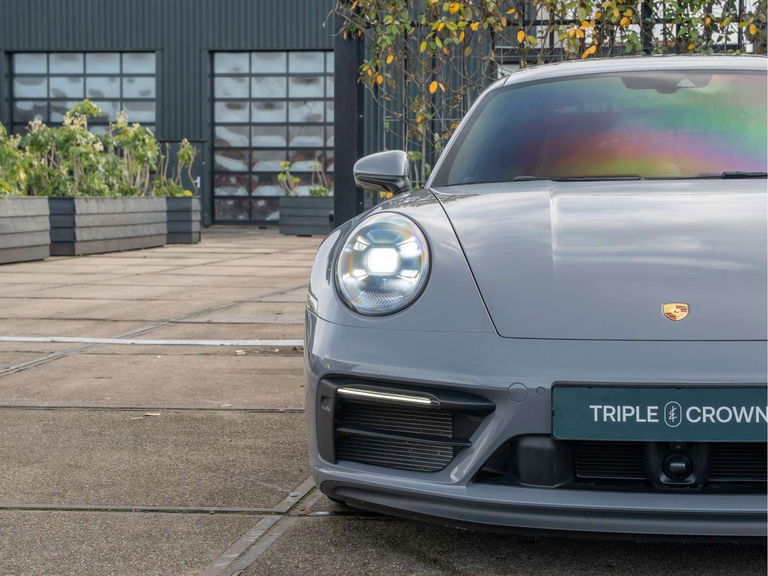 Porsche 992 Carrera GTS