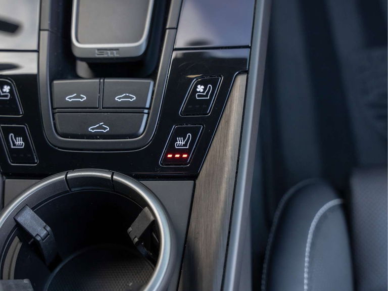 Porsche 992 Carrera GTS