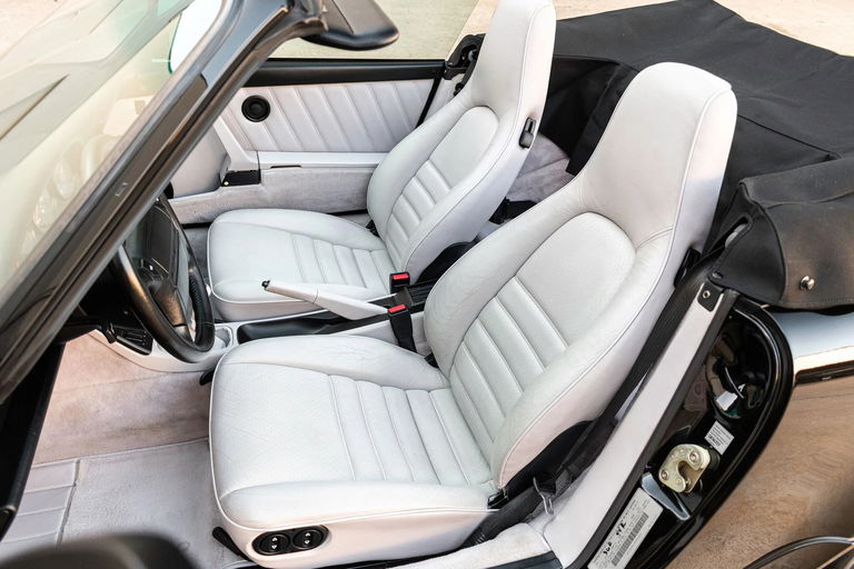 Porsche 964 Carrera 4