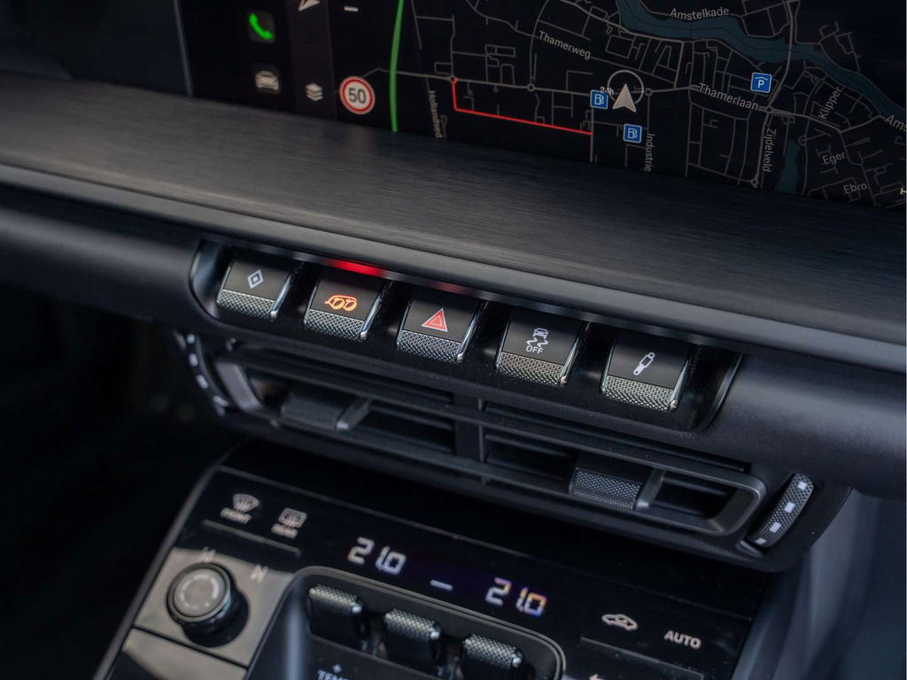 Porsche 992 Carrera GTS