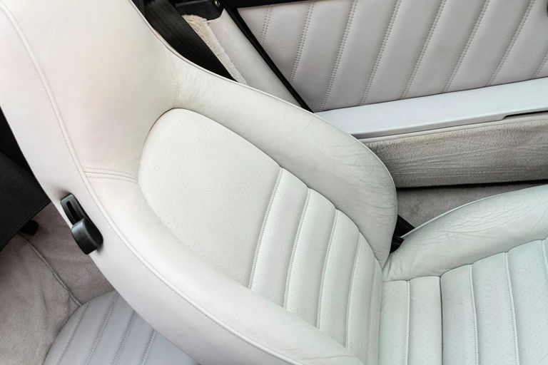 Porsche 964 Carrera 4