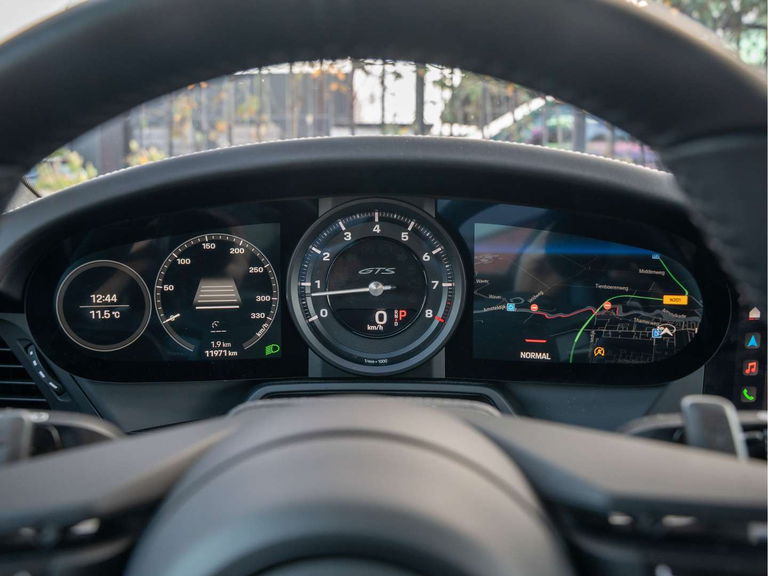 Porsche 992 Carrera GTS