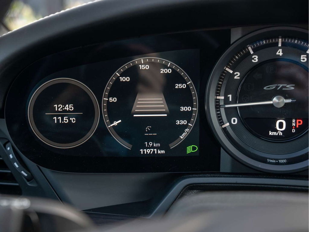 Porsche 992 Carrera GTS