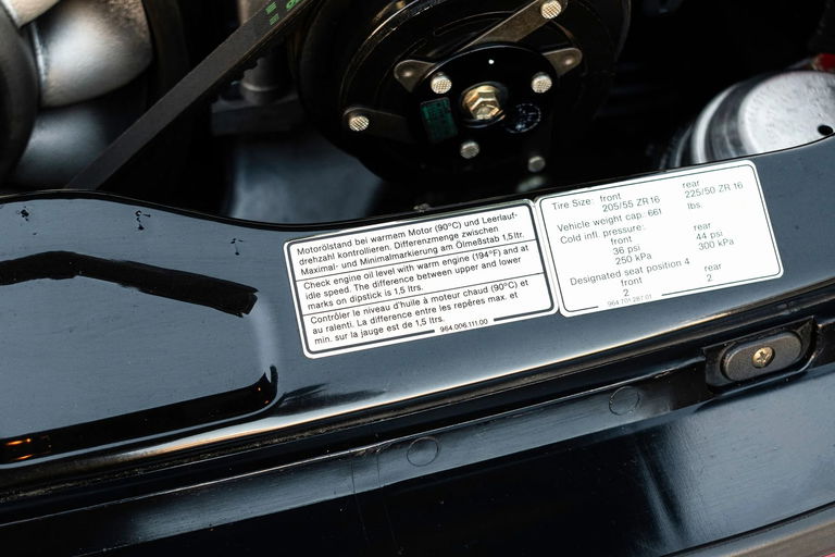 Porsche 964 Carrera 4