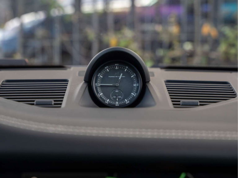 Porsche 992 Carrera GTS