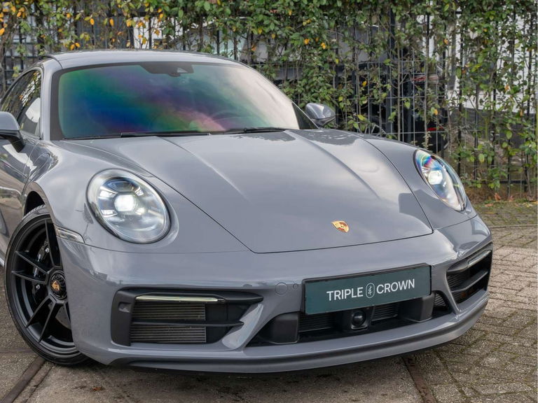 Porsche 992 Carrera GTS
