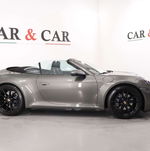 Porsche 992 Carrera 4