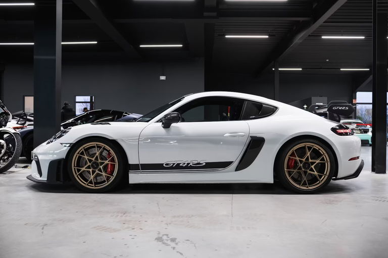 Porsche 718 Cayman GT4 RS