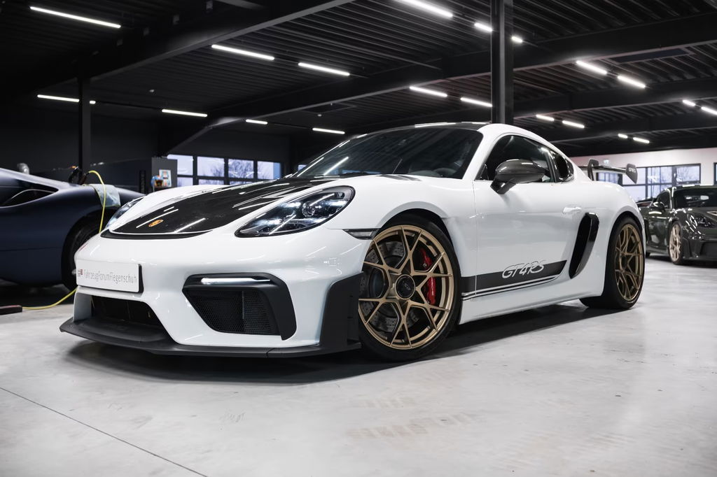 Porsche 718 Cayman GT4 RS