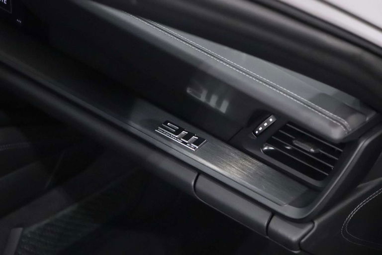 Porsche 992 Edition 50 Jahre Porsche Design