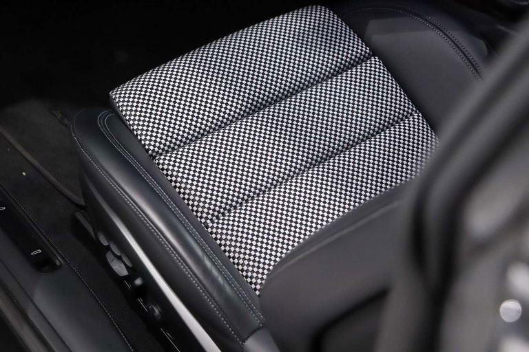 Porsche 992 Edition 50 Jahre Porsche Design