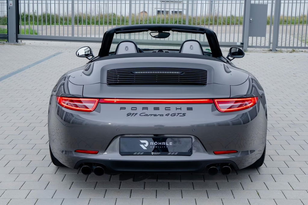 Porsche 991 Carrera 4 GTS