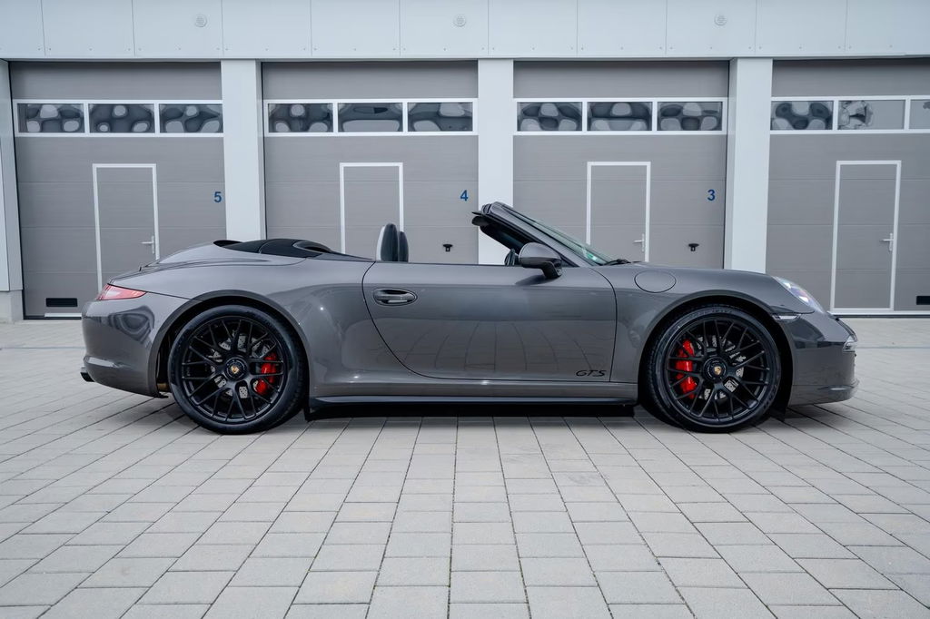 Porsche 991 Carrera 4 GTS