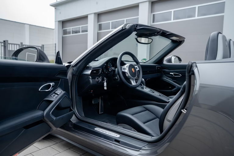 Porsche 991 Carrera 4 GTS