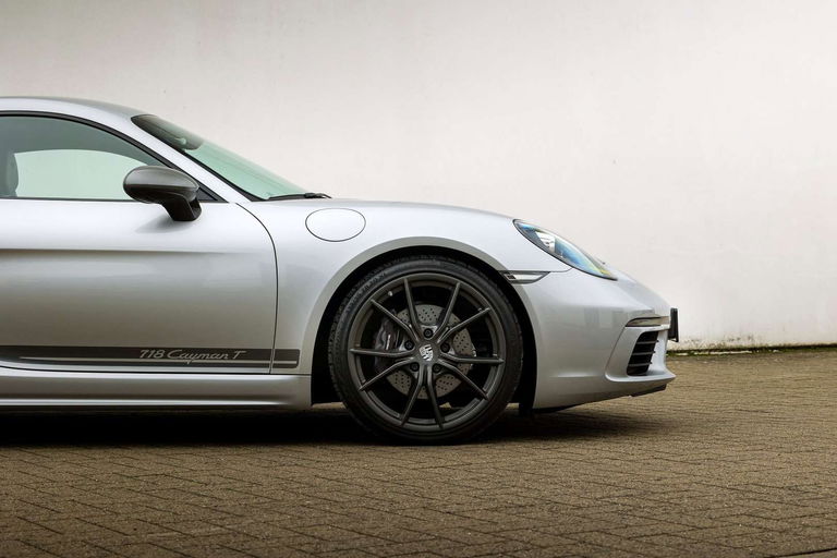 Porsche 718 Cayman T