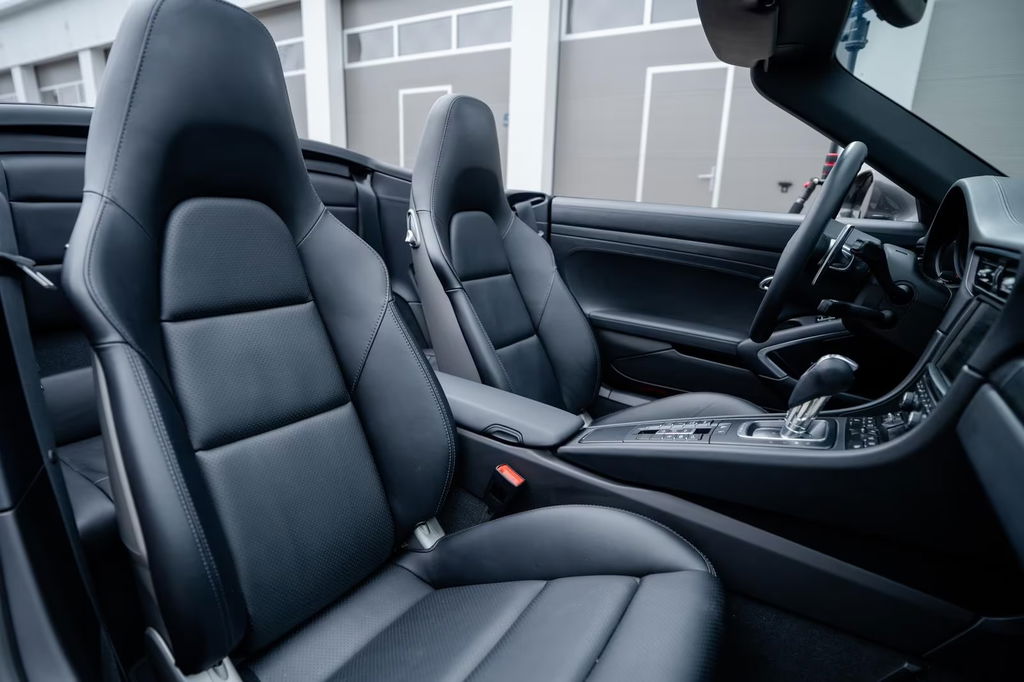 Porsche 991 Carrera 4 GTS