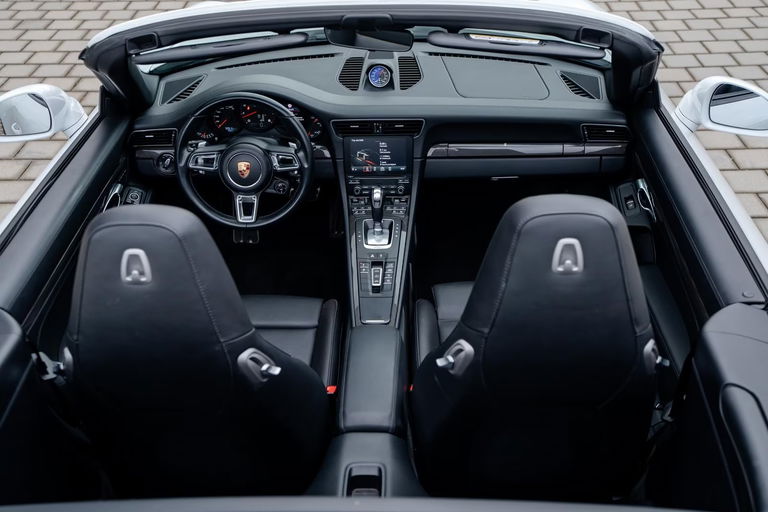 Porsche 991.2 Carrera 4 GTS