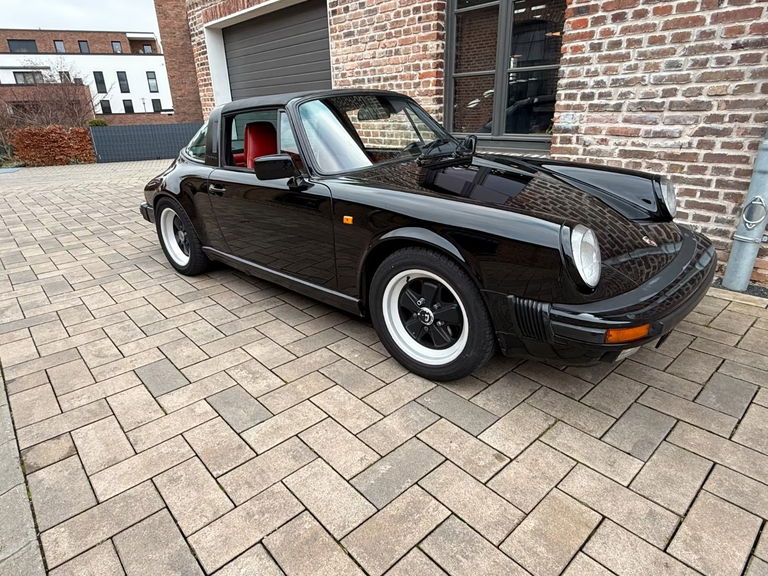 Porsche 911 Carrera 3.2