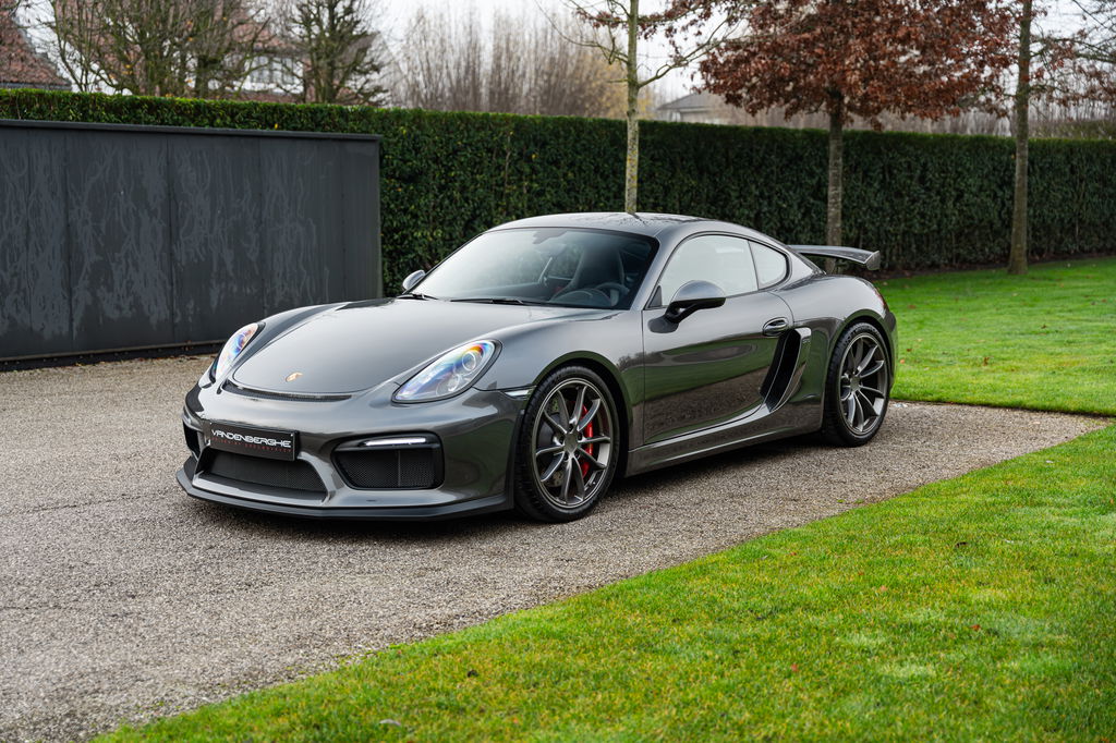 Porsche 981 Cayman GT4