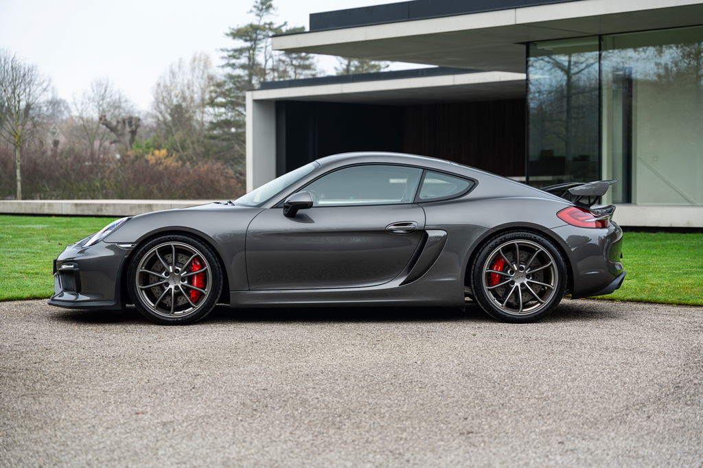 Porsche 981 Cayman GT4