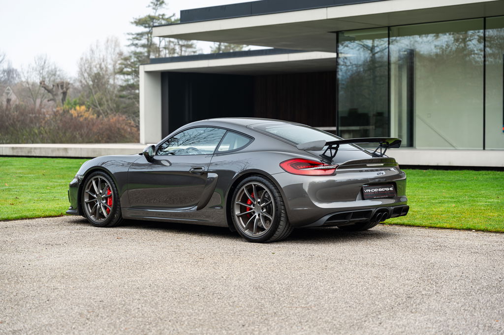 Porsche 981 Cayman GT4