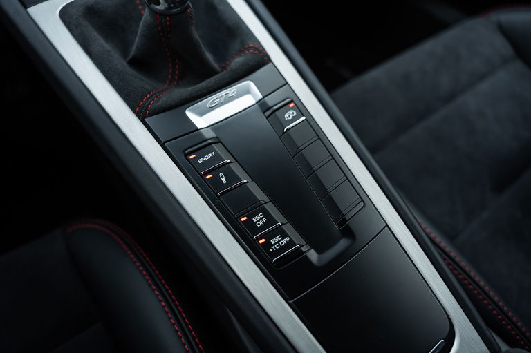 Porsche 981 Cayman GT4