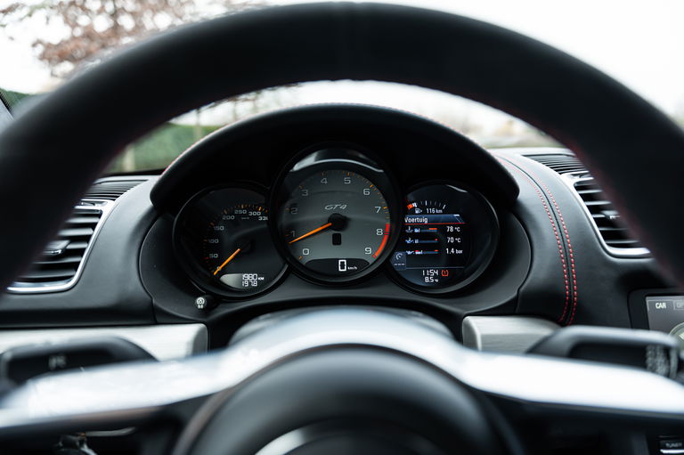 Porsche 981 Cayman GT4