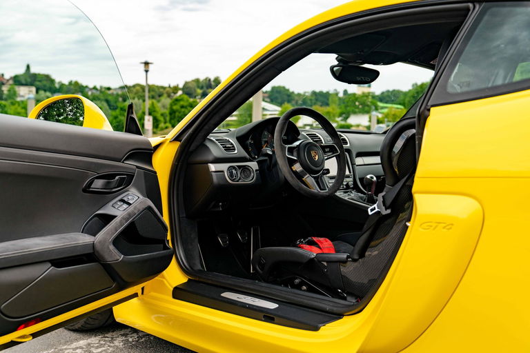 Porsche 981 Cayman GT4