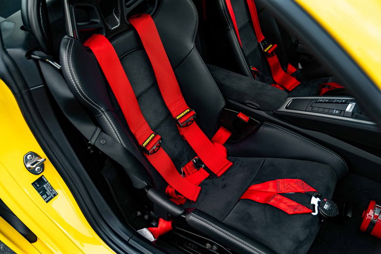 Porsche 981 Cayman GT4